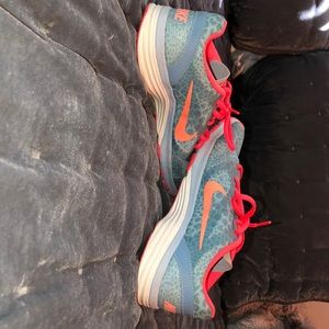 Nike dual fusion running shoes